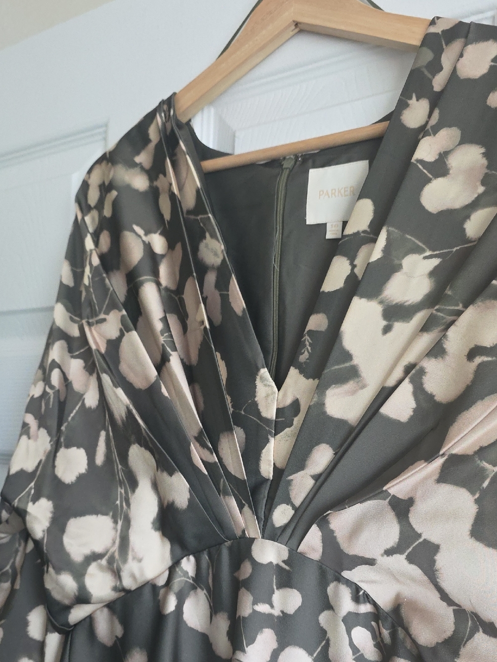 Parker Women’s Olive and Cream Floral Maxi Dress - Picture 6 of 7